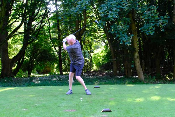 golf-16B5D654D7-3035-63A4-9D37-CBF5500FD91D.jpg