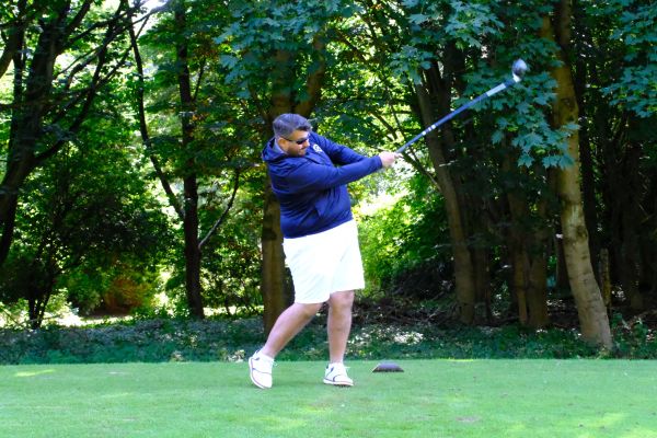 golf-23FD11F5EF-568C-A611-C60B-F459A8208F33.jpg