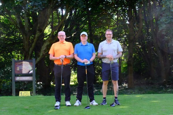 golf-40539837A9-8F97-68EB-5B25-0B817F168DAD.jpg