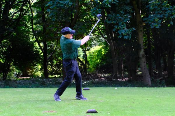 golf-70A1CE9329-FE7E-DCE8-97D8-61678E8D9532.jpg